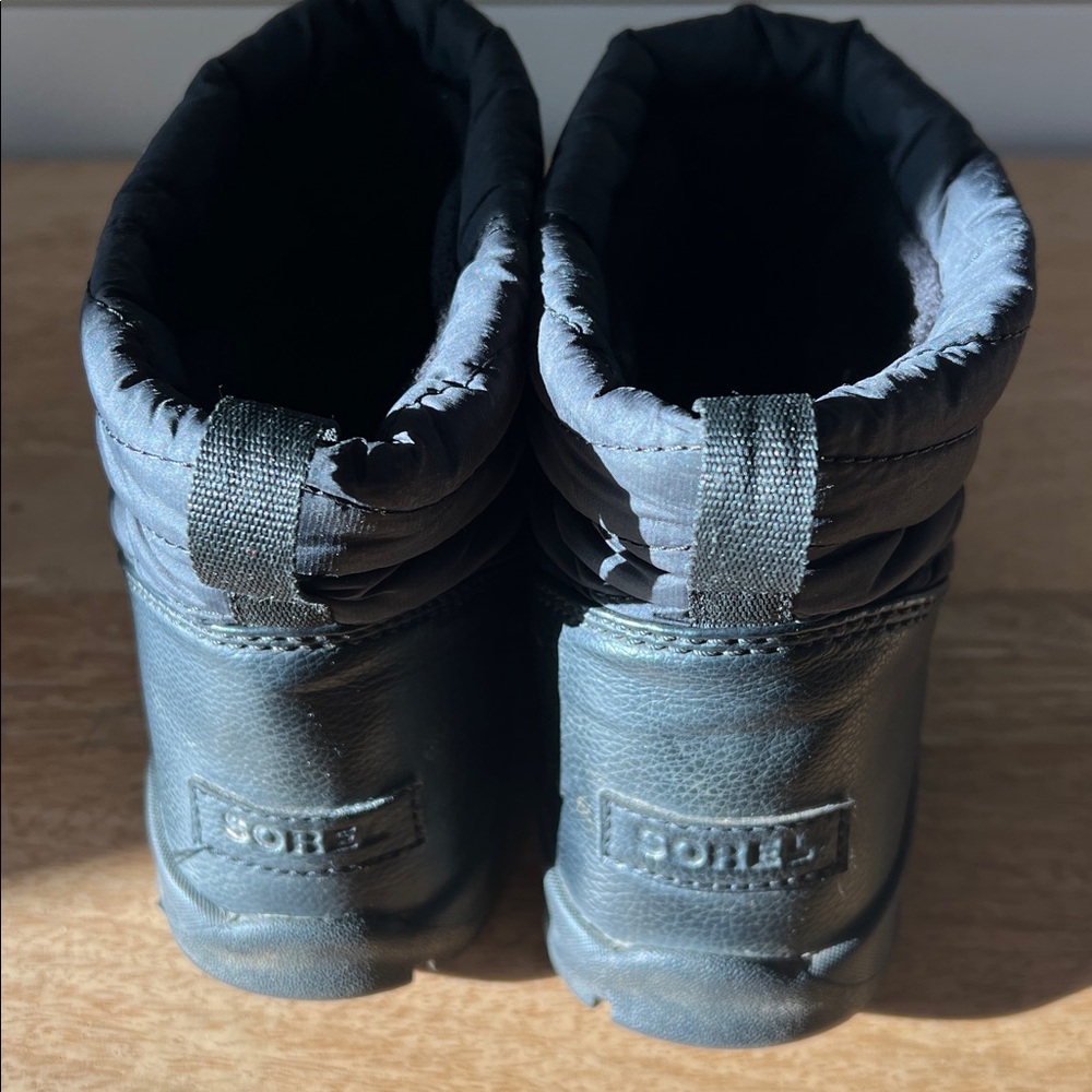 Sorel Puffer Boots - Picture 14 of 15